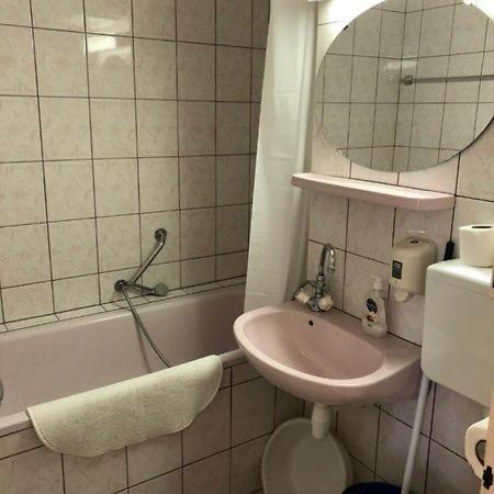 Milan Apartmanok Шіофок Екстер'єр фото