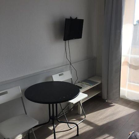 Milan Apartmanok Шіофок Екстер'єр фото