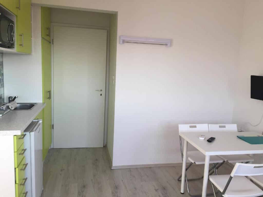 Milan Apartmanok Шіофок Екстер'єр фото