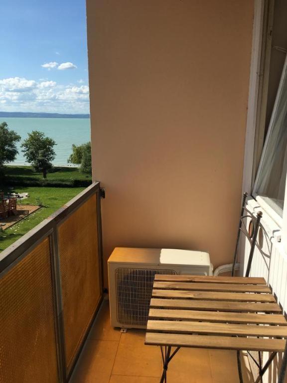 Milan Apartmanok Шіофок Екстер'єр фото