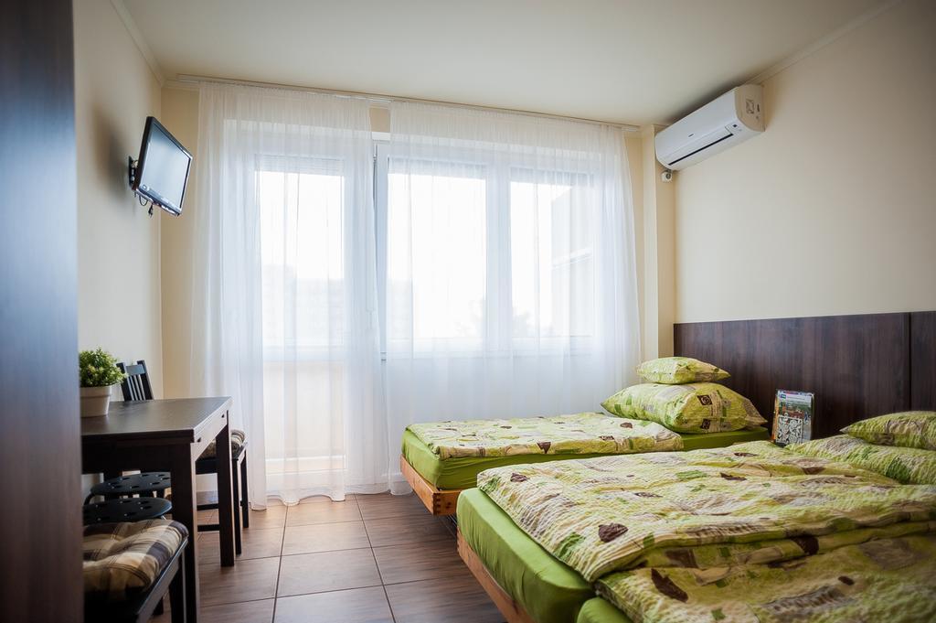 Milan Apartmanok Шіофок Екстер'єр фото