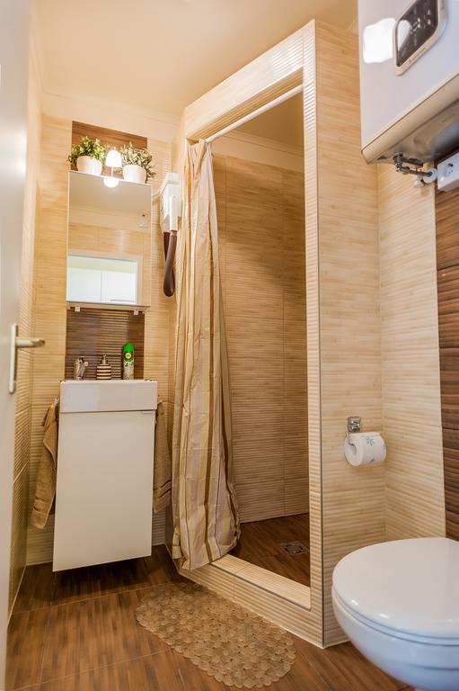 Milan Apartmanok Шіофок Екстер'єр фото