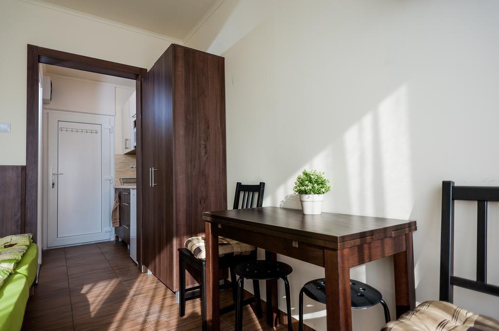 Milan Apartmanok Шіофок Екстер'єр фото