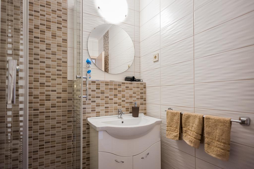 Milan Apartmanok Шіофок Екстер'єр фото