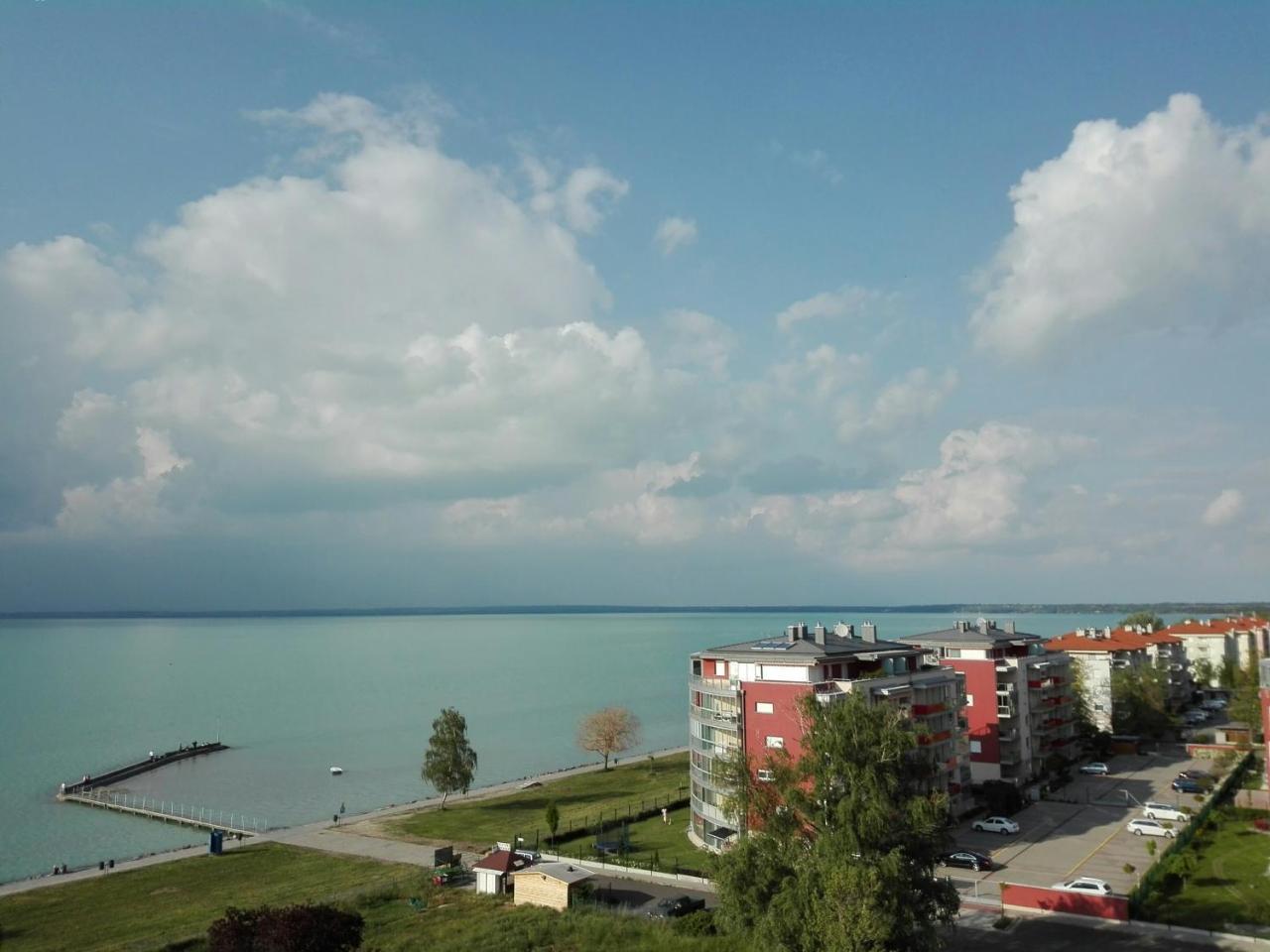 Milan Apartmanok Шіофок Екстер'єр фото